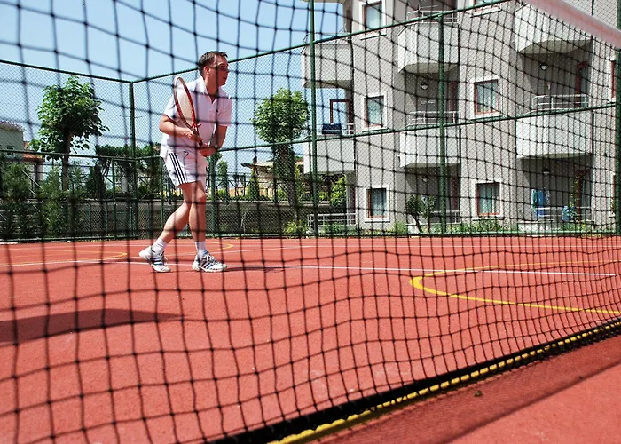 Üdülőközpont Monachus & Side