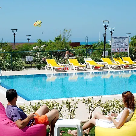 Resort Monachus & 4*