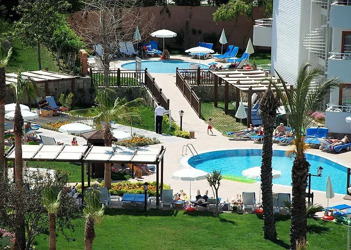 Monachus & Resort Side