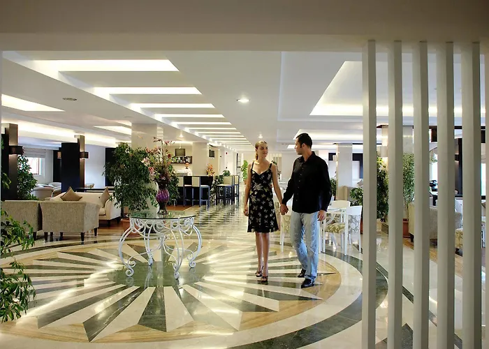 Resort Monachus & Side